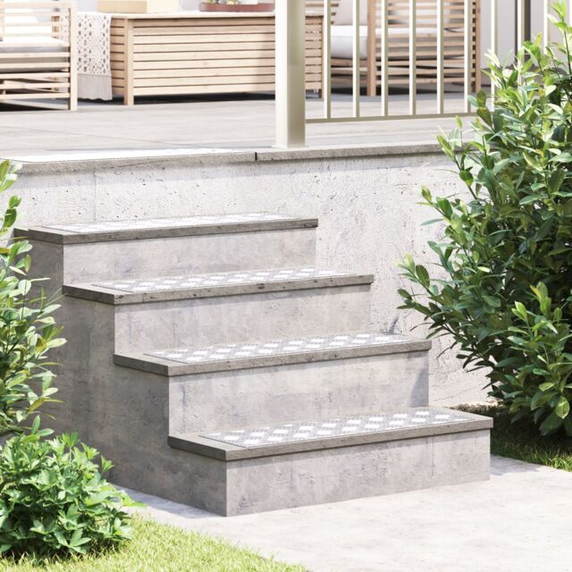 Berkfield Home Aluminium Checker Plates 4 pcs Non-Slip 70x20 cm in Silver - Size: Medium - image 1