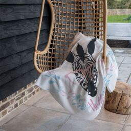Benjamin Tate Design Hello Zebra Blanket in Natural - Size: 120 cm x 150 cm - thumbnail 4