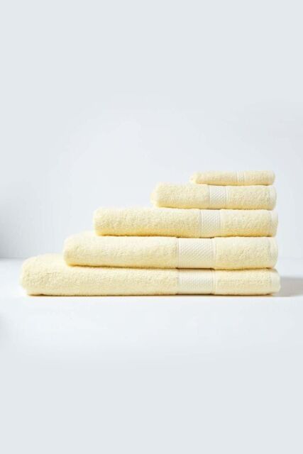 Homescapes 500 GSM Turkish Cotton Towel Soft, Absorbent & Quick-Drying in Yellow - image 1