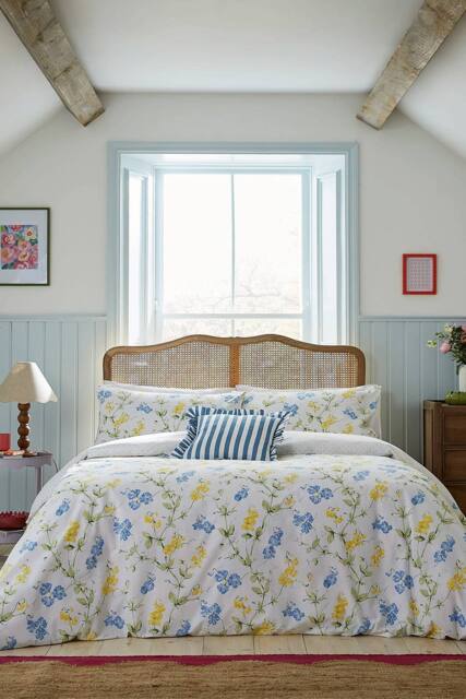 Helena Springfield 'Sweetpea' Cotton Duvet Cover Set in White - Size: Single - image 1