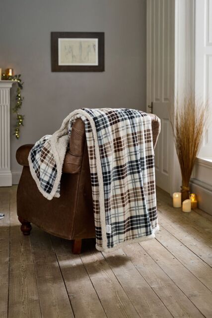 Deyongs Luxury Soft Cosy Warm Fleece Sherpa Large Throw Balwin Tartan Throw 140x180cm - 1846 - Size: 140 cm x 180 cm - image 1