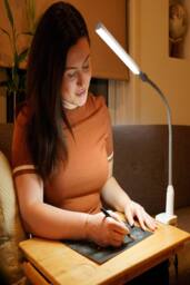 daylight UnoPro Clamp Lamp Task Light with Flexible Arm & Anti-Glare Shade in White - thumbnail 8