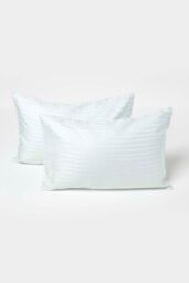 Homescapes Cotton Stripe Kids Pillowcases 40 x 60 cm 330 Thread Count, 2 Pack in Blue - thumbnail 1
