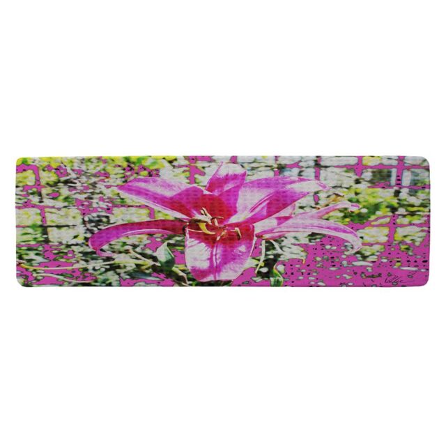 Benjamin Tate Design Pink Flower Runner Rug in Natural - Size: 67 cm x 230 cm - image 1