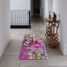 Benjamin Tate Design Pink Flower Runner Rug in Natural - Size: 67 cm x 230 cm - thumbnail 3