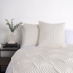 OHS 2 x Quilted Arches Pinsonic Cushion Covers Home Décor in Cream - Size: 45 cm x 45 cm - thumbnail 2