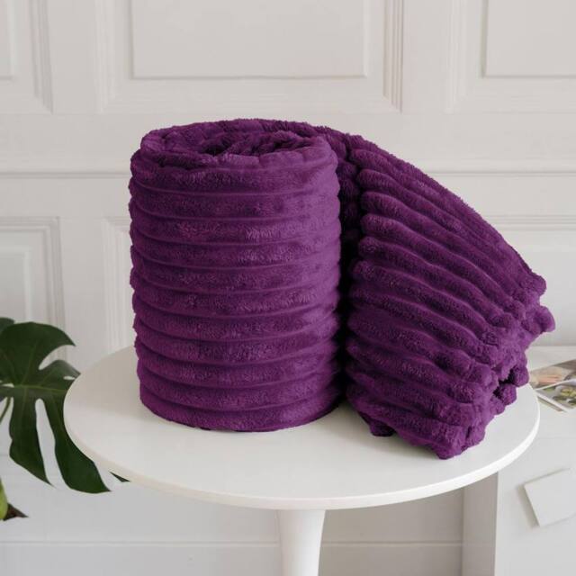 Homes-Linen Chunky Ribbed Cord Faux Fur Velvet Touch Throw Blanket 150x200cm in Aubergine - Size: 150 cm × 200 cm - image 1
