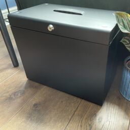 mysmartbuy Metal Lockable A4 File Box with 5 Suspension Files in Black - thumbnail 5