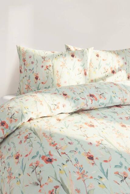 Martex Studio Edition Spring Meadow Duvet Cover Set in Jade - Size: Super King - image 1