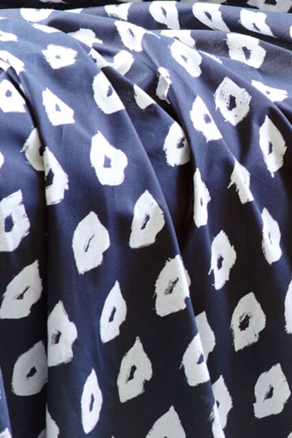 Martex Black 'Painted Lips' Fitted Sheet - Size: Single - image 1