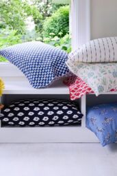 Martex Black 'Painted Lips' Fitted Sheet - Size: Single - thumbnail 4