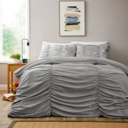 New Edge Blinds Ruched Duvet Set in Grey - Size: Double
