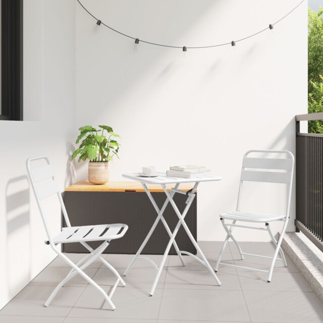 Berkfield Home Folding Garden Chairs 2 pcs White Steel - image 1