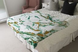Benjamin Tate Design Green & Golden Marble Blanket in Natural - Size: 120 cm x 150 cm - thumbnail 3