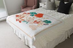 Benjamin Tate Design Love & Flowers Blanket in Natural - Size: 120 cm x 150 cm - thumbnail 3
