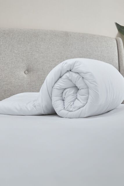 Catherine Lansfield 'So Soft Hollowfibre' Duvet in White - Size: Super King - image 1