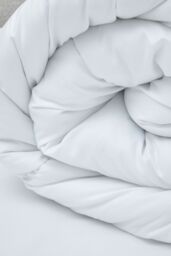 Catherine Lansfield 'So Soft Hollowfibre' Duvet in White - Size: Super King - thumbnail 2