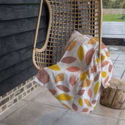 Benjamin Tate Design Small Autumn Leaves Blanket in Natural - Size: 120 cm x 150 cm - thumbnail 4