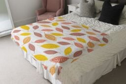 Benjamin Tate Design Small Autumn Leaves Blanket in Natural - Size: 120 cm x 150 cm - thumbnail 3
