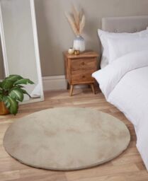 The Linen Consultancy TLC 5 Star Hotel Concept Luxury Faux Fur Natural Rug - Size: 60 cm x 100 cm - thumbnail 3