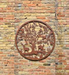 Inspirational Gifting Woodland Animals Garden Wall Screen 1m Diameter in Brown - thumbnail 3
