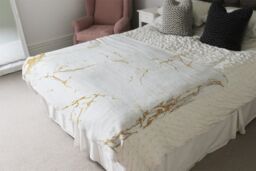 Benjamin Tate Design Golden Marble Blanket in Natural - Size: 120 cm x 150 cm - thumbnail 3