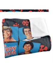 ViacomCBS/Nickelodeon Brady Bunch Squares Silky Touch Super Soft Throw Blanket 152 X 127 cm in White - thumbnail 3