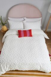 Helena Springfield 'Annie' Jacquard Duvet Cover Set in White - Size: Double - thumbnail 3
