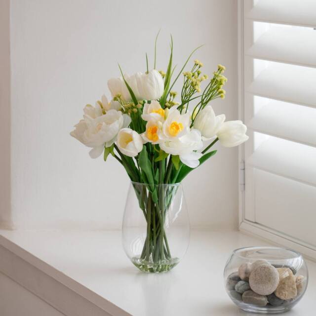 Scottish Everlastings Ltd 33cm Mixed White Floral in Glass Vase - image 1
