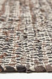 Homescapes Real Leather Handwoven Diamond Pattern Rug in Brown - Size: 150 cm x 240 cm - thumbnail 4
