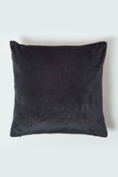 Homescapes Tiger Print Velvet Cushion 46 x 46 cm in Gold - thumbnail 2