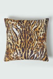 Homescapes Tiger Print Velvet Cushion 46 x 46 cm in Gold