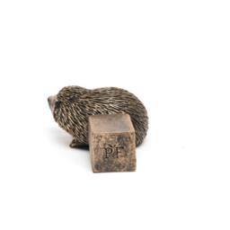 Jardinopia Hedgehog Plant Pot Feet - Set of 3 - L8 x W7 x H4.5 cm in Bronze - thumbnail 3