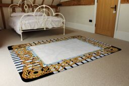 Benjamin Tate Design Golden Chains Rug in Natural - Size: Large - thumbnail 3