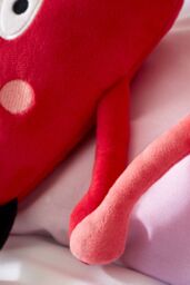 Catherine Lansfield 'Forever Together Sweet Hearts' Magnetic Hands Cushions in Pink - thumbnail 3