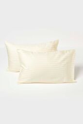 Homescapes Cotton Stripe Kids Pillowcases 40 x 60 cm 330 Thread Count, 2 Pack in Yellow - thumbnail 1
