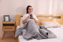 Alivio Flannel Electric Low Energy Heated Blanket in Grey - thumbnail 5