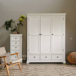 Statement Furniture Gainsborough White Triple Wardrobe - thumbnail 2
