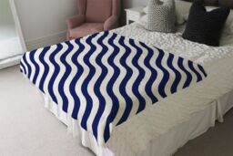 Benjamin Tate Design Wavey Lines Blanket in Natural - Size: 120 cm x 150 cm - thumbnail 3
