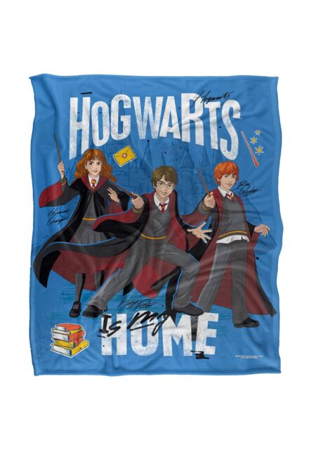 Warner Brothers Harry Potter Hogwarts is My Home Blanket 152 x 127 cm in White - image 1