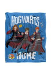Warner Brothers Harry Potter Hogwarts is My Home Blanket 152 x 127 cm in White - thumbnail 1