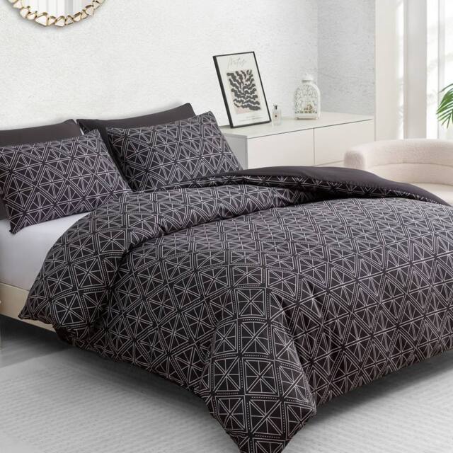 Grace Luxury Microfiber Duvet Cover Set Durable Bedding Sets in Black - Size: Super King - image 1