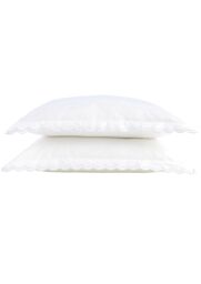 CHRISTY Scallop Edge Cotton Sateen Oxford Pillowcases in White - thumbnail 3