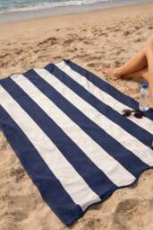 Allure Bath Fashions Large Scalloped Striped Beach Towel - 100% Cotton in Navy - thumbnail 4