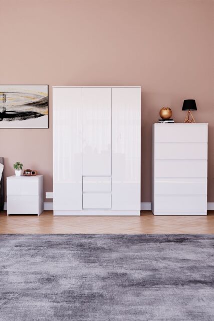 Home Discount Vida Designs Glinton 3Pc Bedroom Set(2Dr Bedside, 5Dr Chest, Wardrobe) in White - image 1