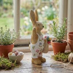 Garden Greatness Figurine Resin Rabbit In Apron Ornament in Brown - Size: 1 Pack - thumbnail 2