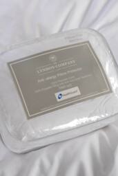 The Lyndon Company Anti Allergy Quilted Mattress Protector - Deyongs 1846 in White - Size: King - thumbnail 5