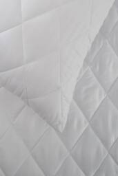 The Lyndon Company Anti Allergy Quilted Mattress Protector - Deyongs 1846 in White - Size: King - thumbnail 3