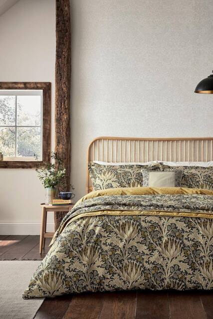 Morris & Co 'Artichoke' Cotton Percale Duvet Cover Set in Grey - Size: Double - image 1
