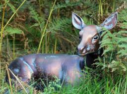 Inspirational Gifting Doe Deer Laying Garden Sculpture Ornament in Hand cast Aluminium in Bronze - thumbnail 2